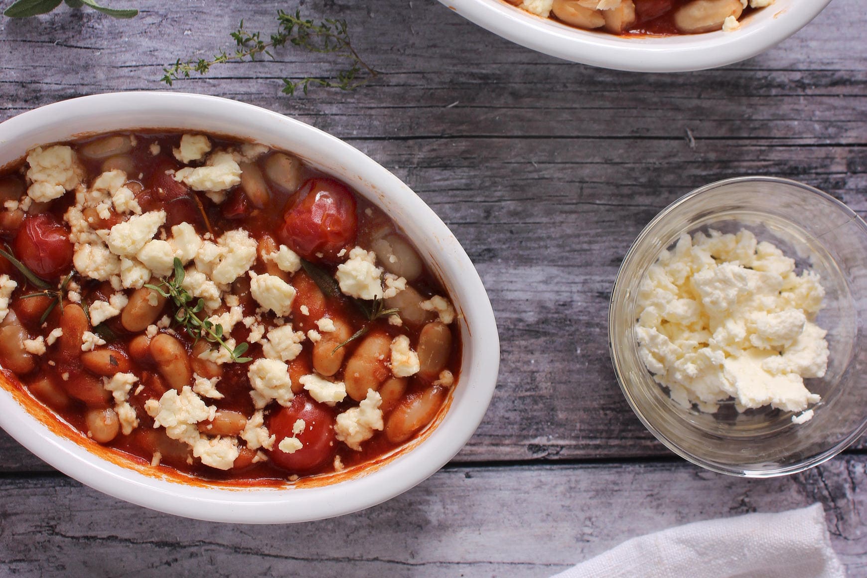 Rezept für einen leckeren Bohnen-Tomaten-Auflauf mit Feta